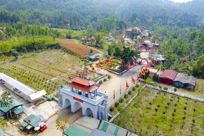 Phủ Na rực rỡ diện mạo mới, sẵn sàng đón xuân Bính Ngọ